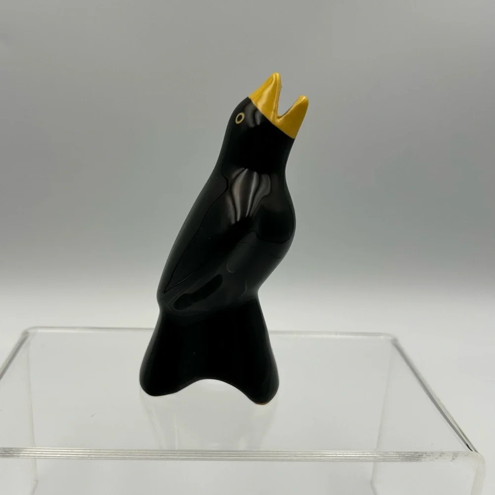 Williams Sonoma Ceramic Pie Bird Steam Vent Baking Black Bird 2018 NIB